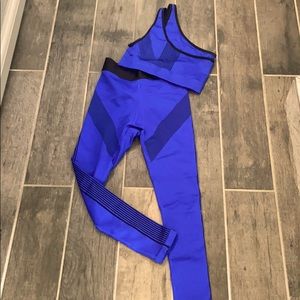 Fabletics bra and leggings set
